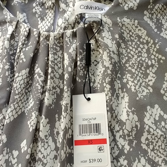 Calvin Klein Snakeskin Print pleated neckline sleeveless blouse Size XS - Picture 7 of 9